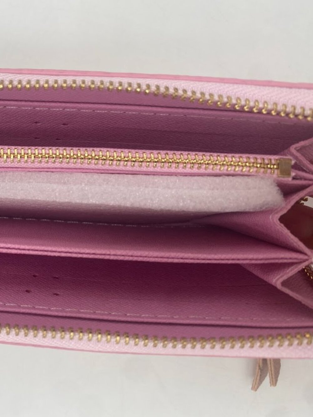 NEW Wallet Women's Monogram Pink Zip Zippy Long - Picture 4 of 7